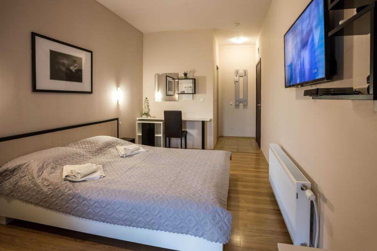 Hanovete Hotel Pliska Ngoại thất bức ảnh