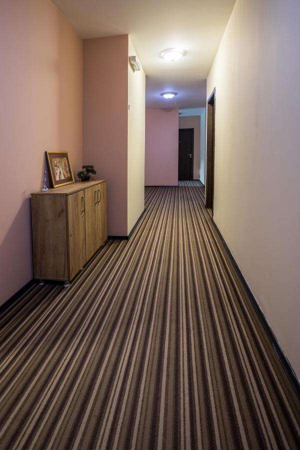 Hanovete Hotel Pliska Ngoại thất bức ảnh